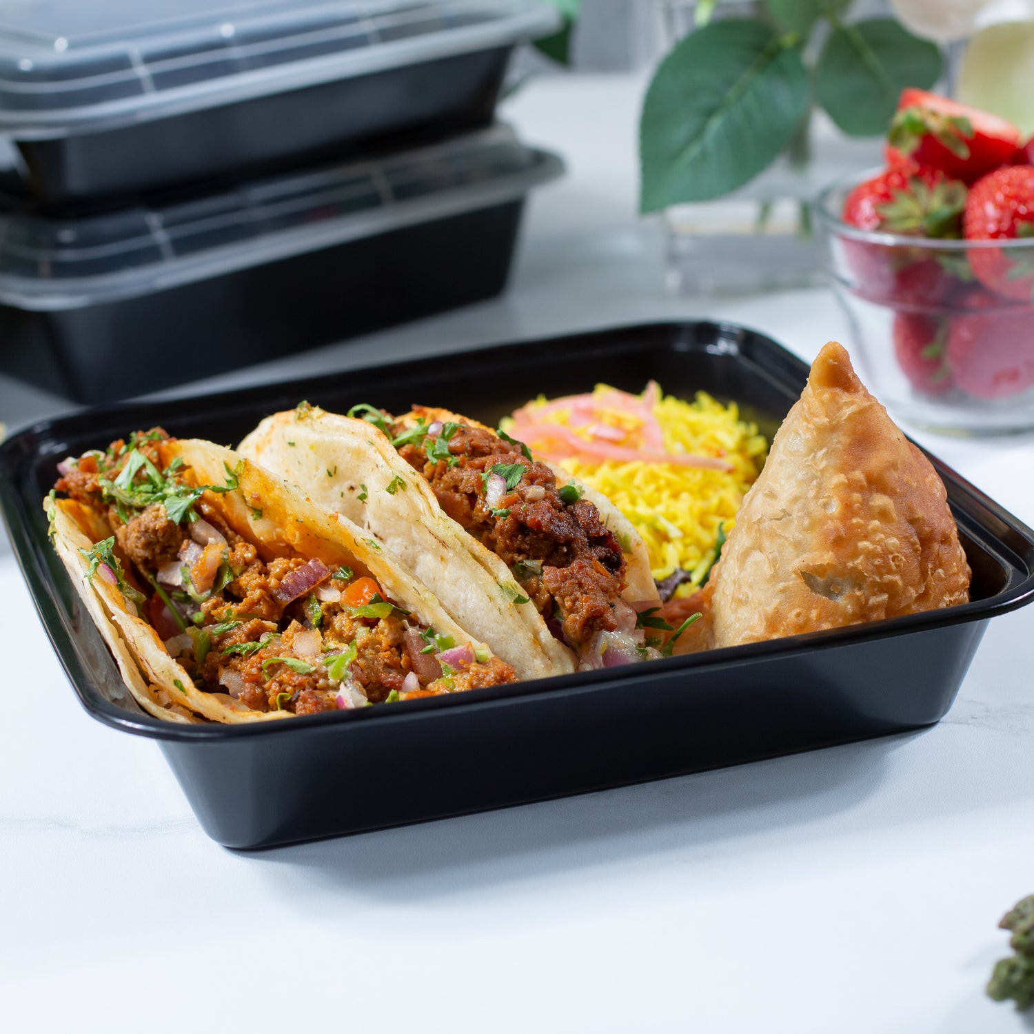 40 oz Premium 8" x 8" Square Microwavable w/ Vent Combo (Black) - 100/Case - ReztaurantDirect 